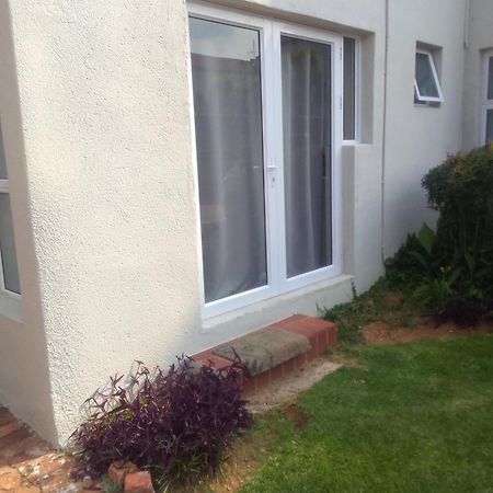 The Apartment On Katherine Street In Central Sandton Йоханнесбург Экстерьер фото